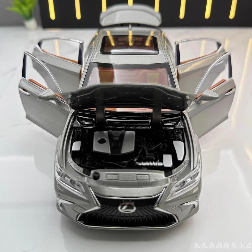 1:24 Diecast Lexus ES300 Luxury Sedan - Image 2