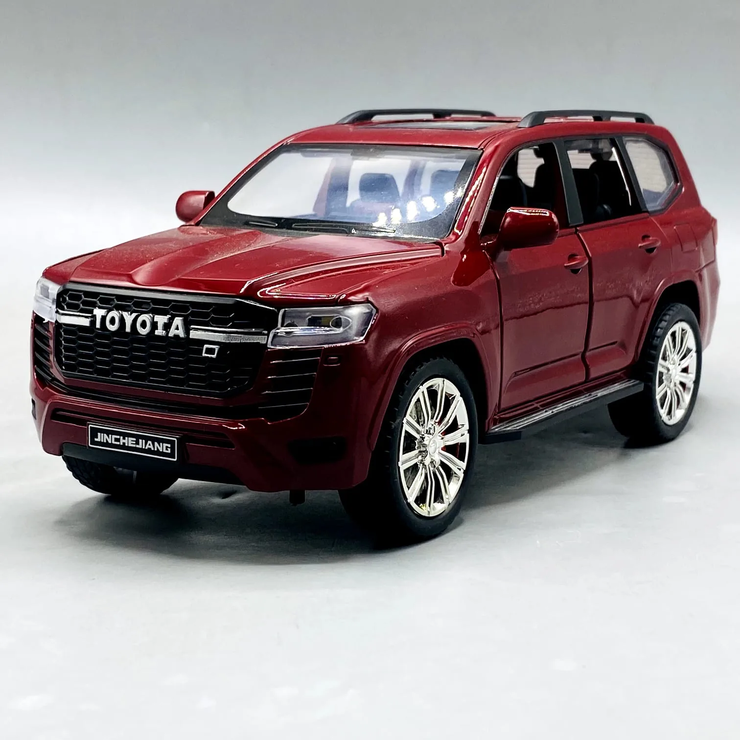 1:24 Diecast Toyota Land Cruiser LC300 With Light and Sound - Image 12