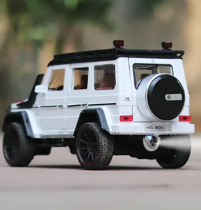 1:24 Remote Control Mercedes Benz G-Class Diecast Car Light And Sound With Smoke Effect - Image 5