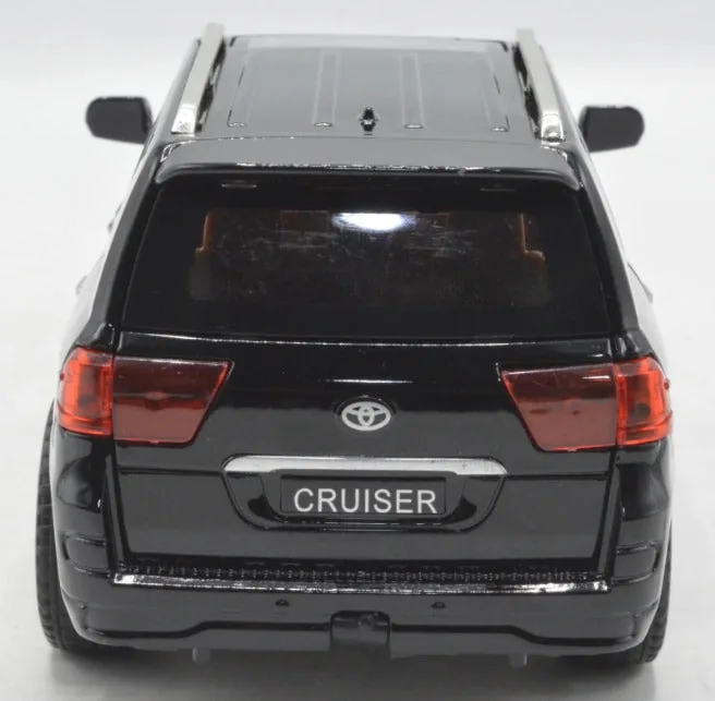 Diecast V8 Land Cruiser Face Lift Model - Image 8