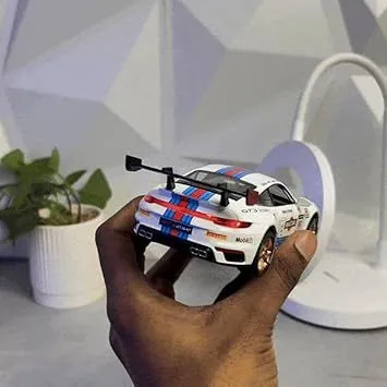 1:32 Diecast Porsche 3D Frame Model Car - Image 2