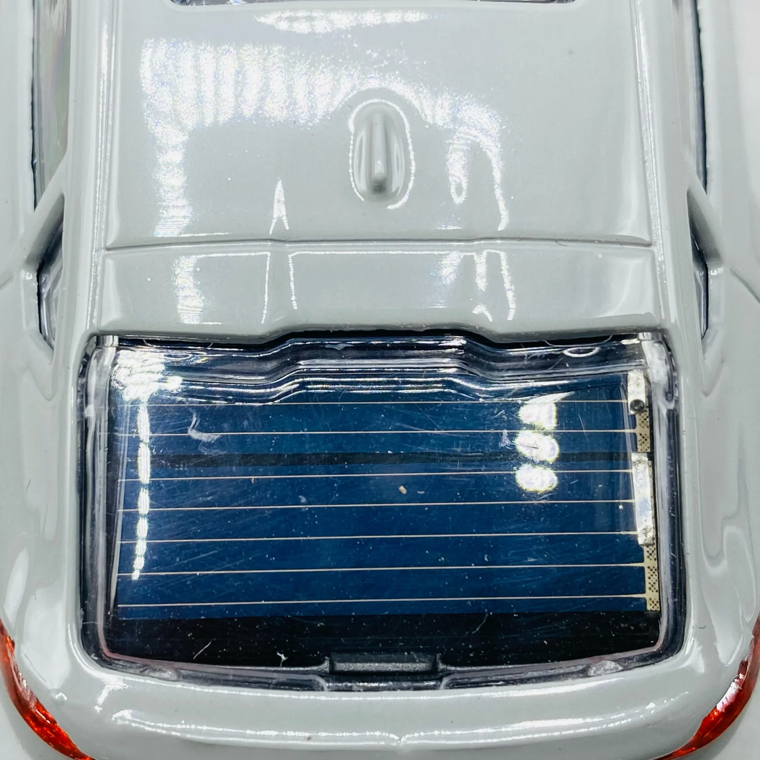 1.38 Scale BMW Solar Power diecast Car - Image 5