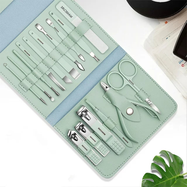 16 Pcs Manicure Pedicure Set - Image 2
