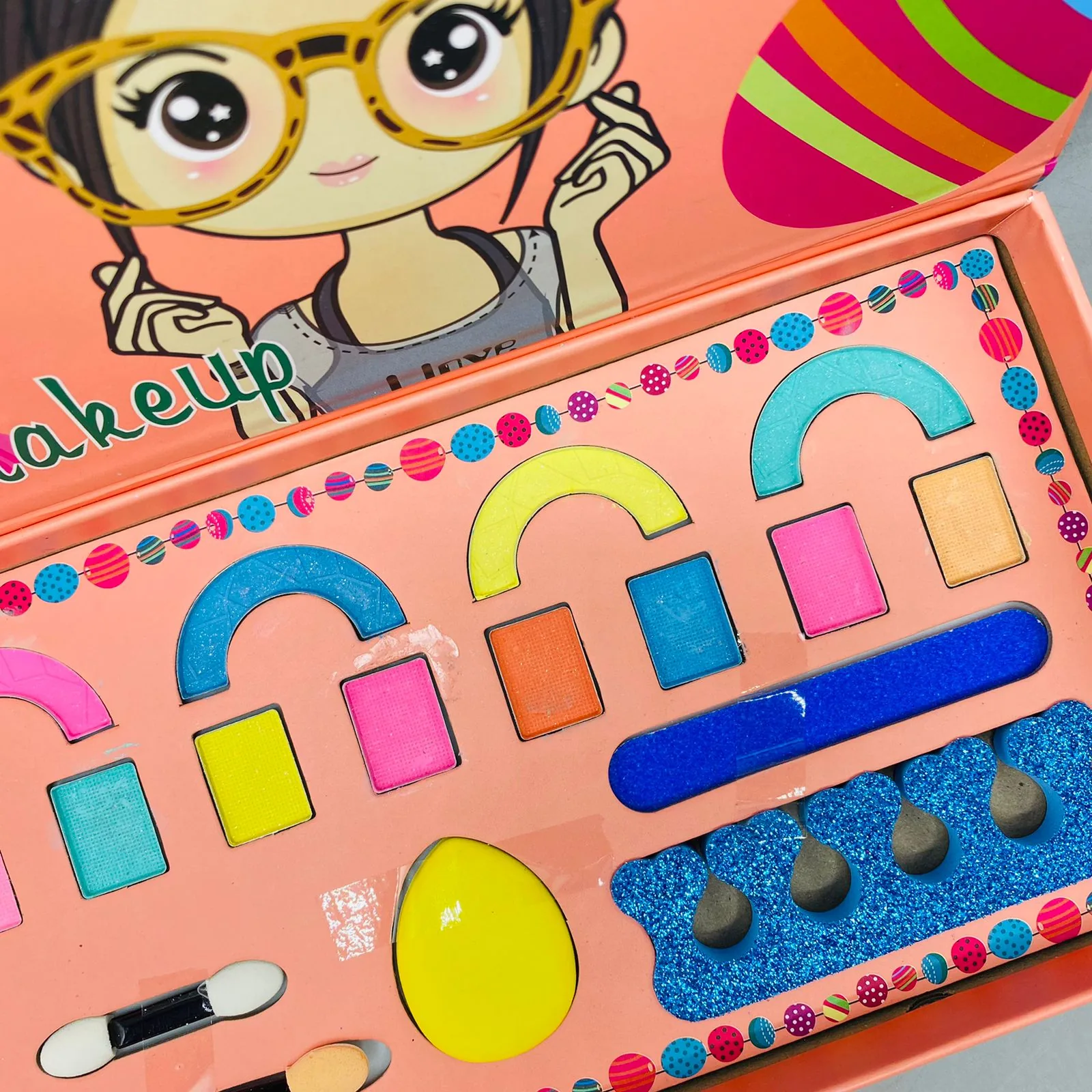 2 in 1 Makeup kit beads - Image 3
