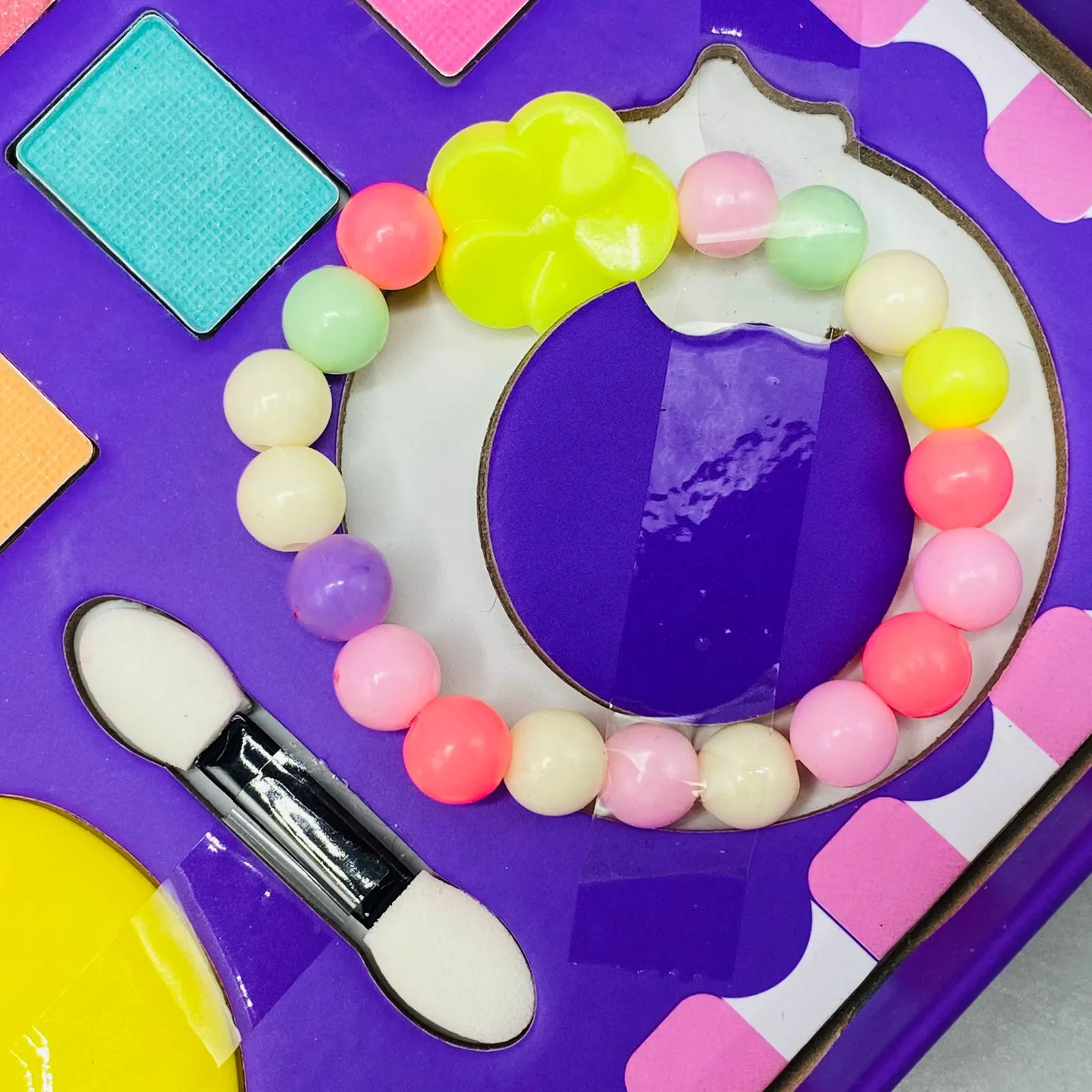 2 in 1 Makeup Kit Box - Image 4