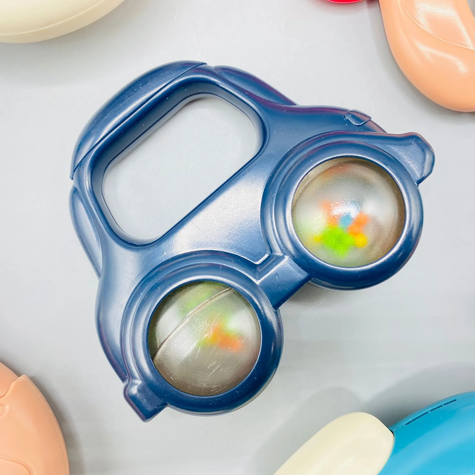 8 Pieces Animal And UFO Shape Rattle Box - Image 5