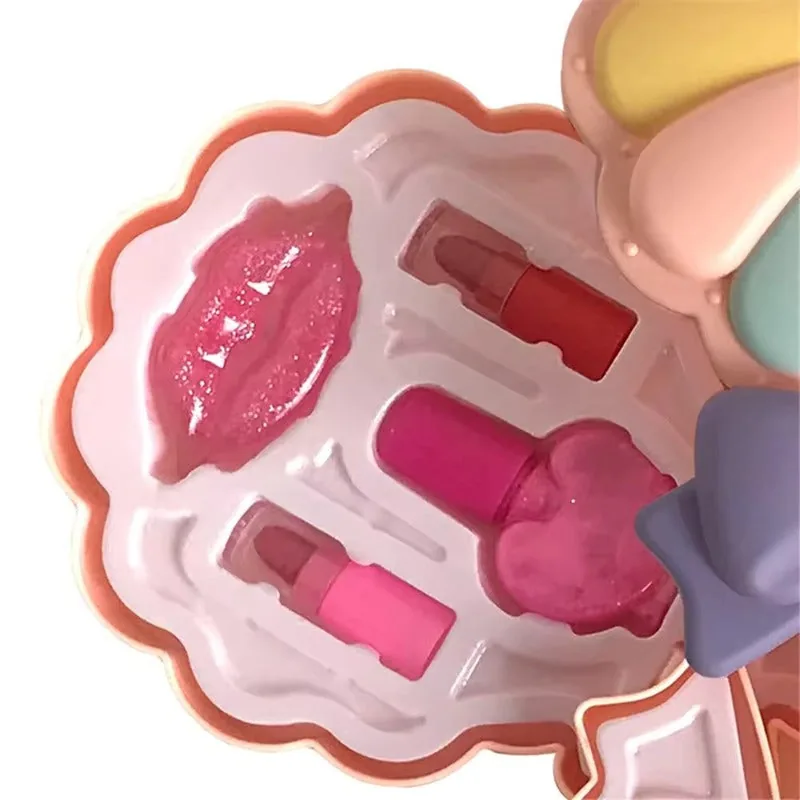 Beautiful Cosmetic Set - Image 2