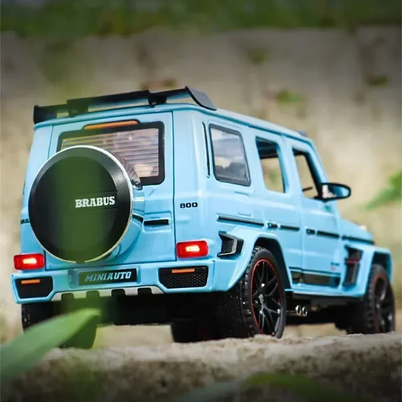 Diecast 1:24 Brabus G800 - Image 4
