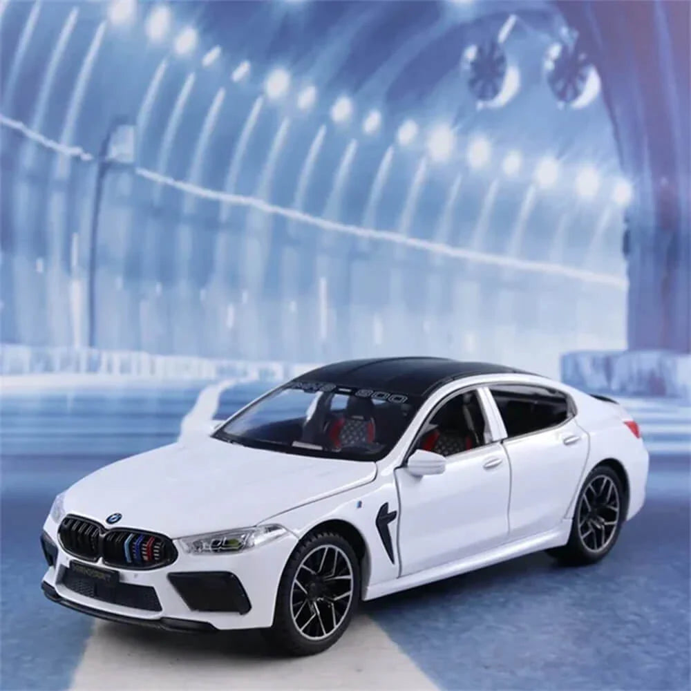 Diecast BMW M8 Car 1:24 Scale - Image 5