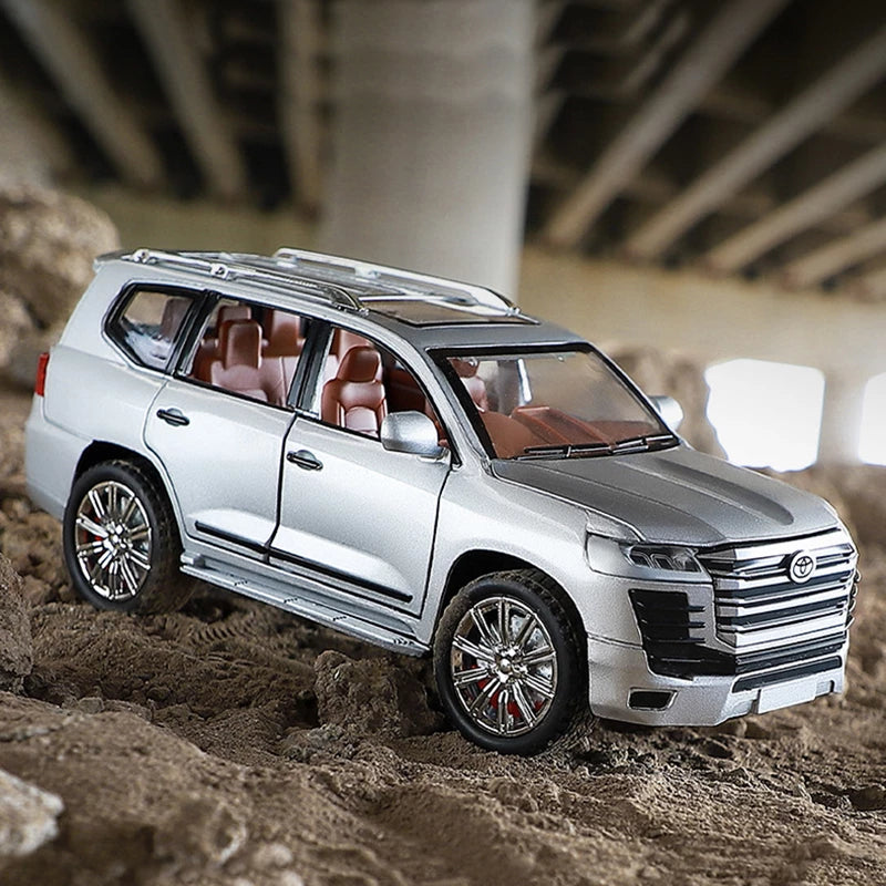 Diecast Toyota Land Cruiser LC300 - Image 3
