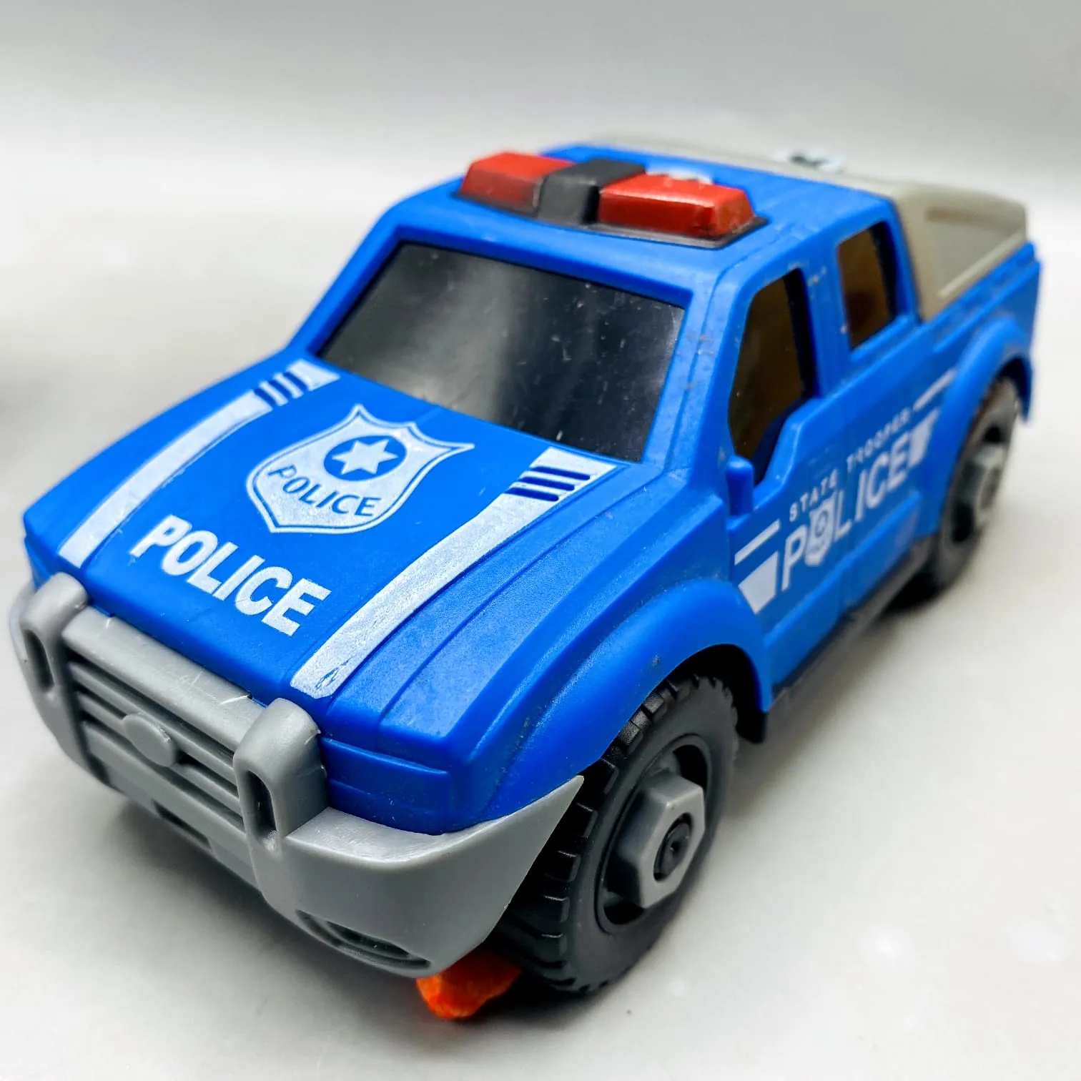 DIY Manual Police Detachable Truck Hauler with 3 Cars - Image 3