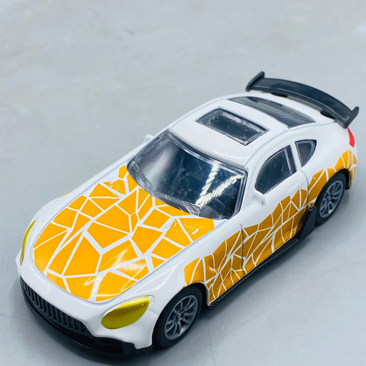 HELI Pocket 1/36 Scale Die-Cast Model Car - Image 7