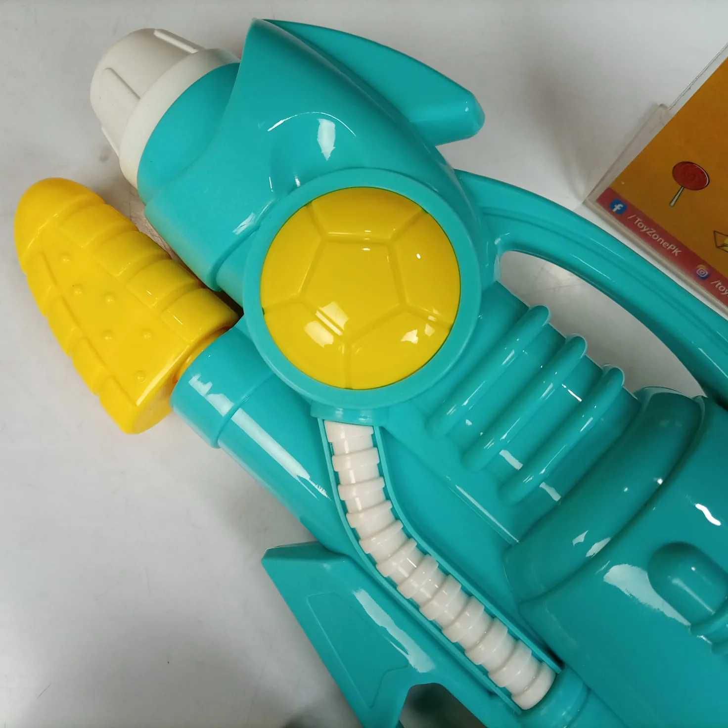 High Quality Summer Water Gun - Image 2