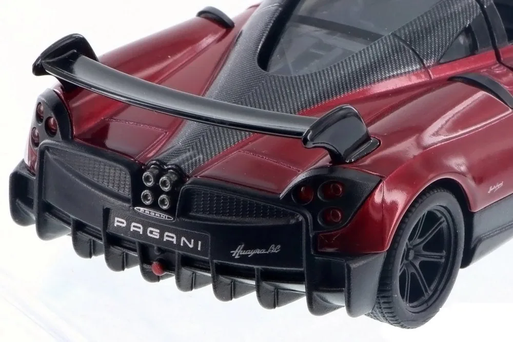 Kinsmart 2016 Pagani Huayra - Image 9