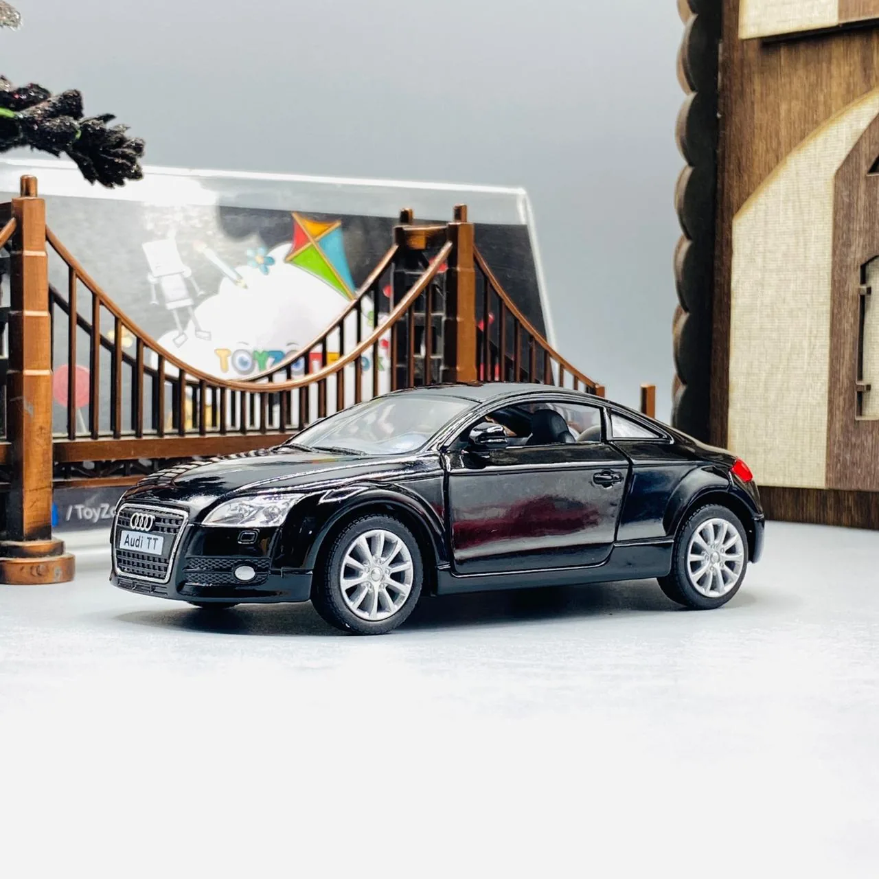 KINSMART Audi TT Coupe - Image 4