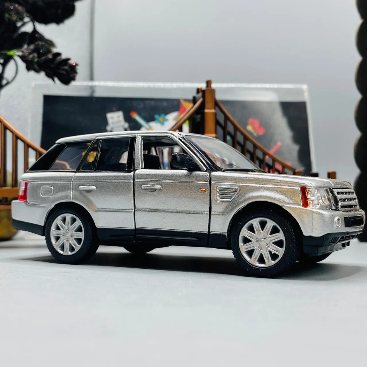 KINSMART Range Rover Sport - Image 4