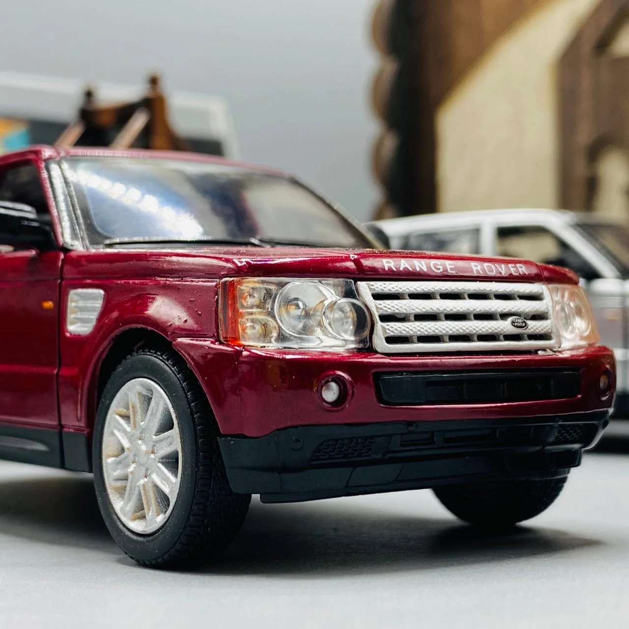 KINSMART Range Rover Sport - Image 9