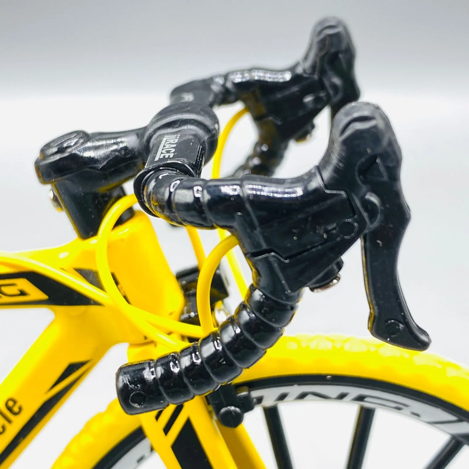 Mini Die-cast Mountain Bicycle Toy - Image 3