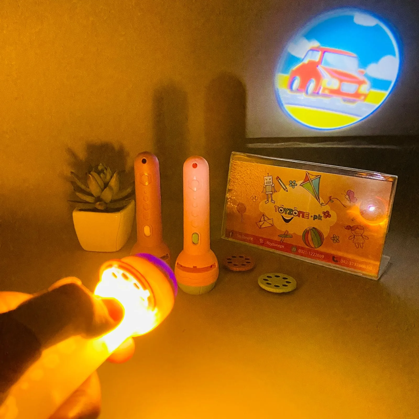 Mini Flashlight Projector Slide Projector Toy - Image 7