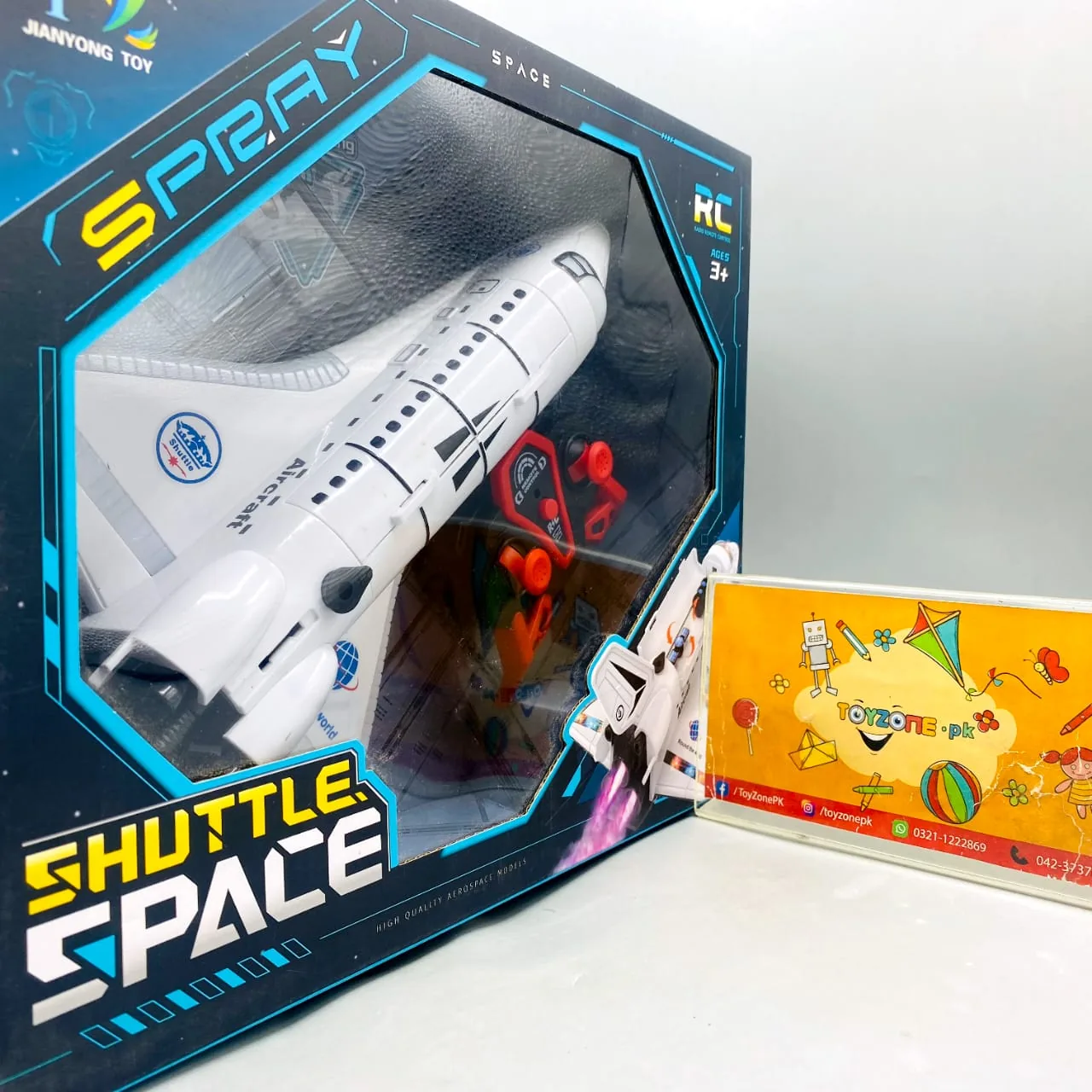 Remote Control Space Shuttle With Light And Sound - Image 5