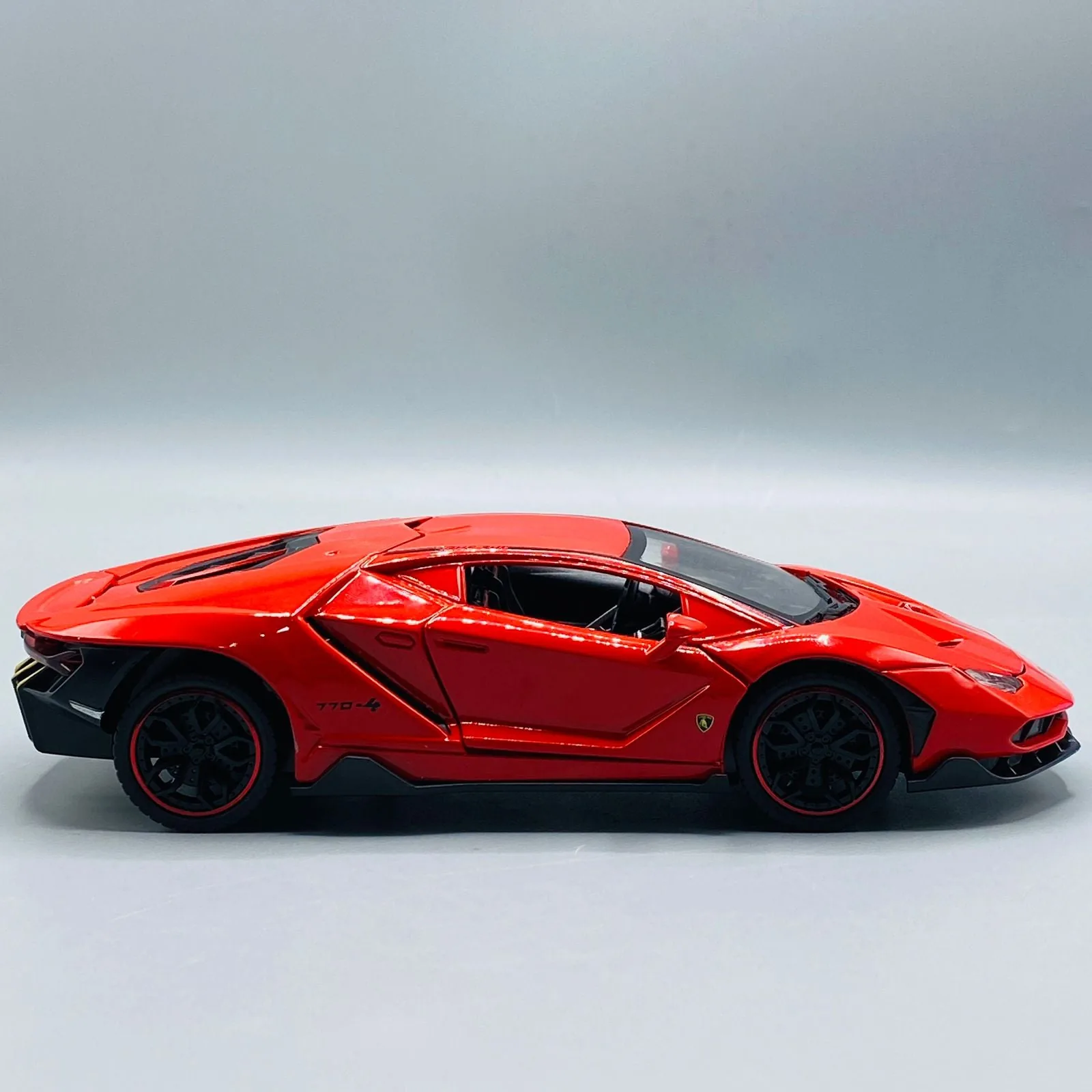 Metal Body Lamborghini Centenario with Light & Sound 1:24 Scale - Image 12