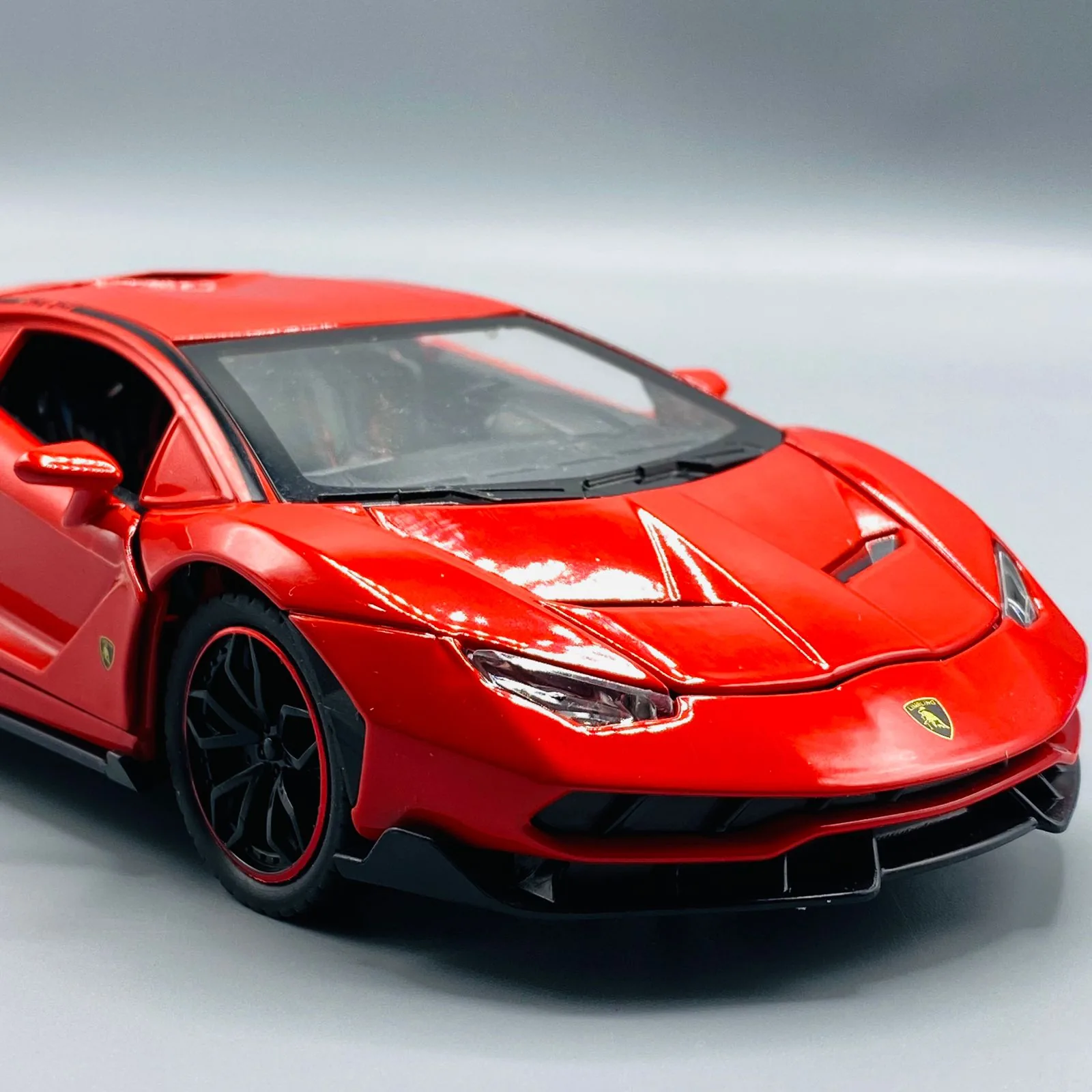 Metal Body Lamborghini Centenario with Light & Sound 1:24 Scale - Image 13